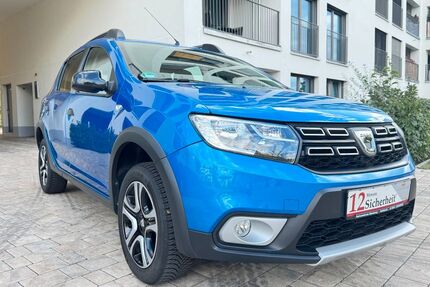 Dacia Sandero 40.000 km 9.490 &euro; Hallstadt 96103