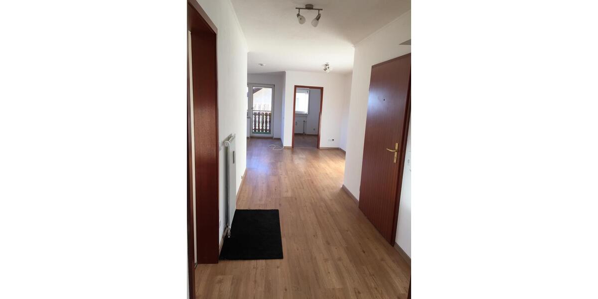 Dachgeschoßwohnung Rastatt - 2.5 Zimmer, 83 m&sup2;, 260.000&euro; | Angebot:26699602
