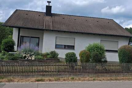 Haus Dinkelscherben - 4 Zimmer, 106 m&sup2;, 1.400&euro; | Angebot:27031943