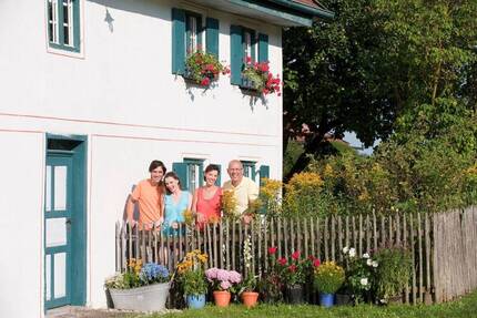 Haus Moritzburg Friedewald - 6 Zimmer, 175 m&sup2;, 2.300&euro; | Angebot:26331569