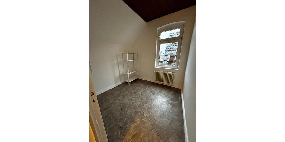 Mehrfamilienhaus, Wohnhaus Oldenburg Kreyenbrück - 7 Zimmer, 150 m&sup2;, 469.000&euro; | Angebot:25854803