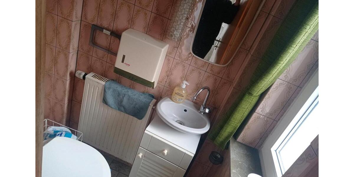 Doppelhaushälfte Dillenburg Manderbach - 3 Zimmer, 140 m&sup2;, 140.000&euro; | Angebot:24629989