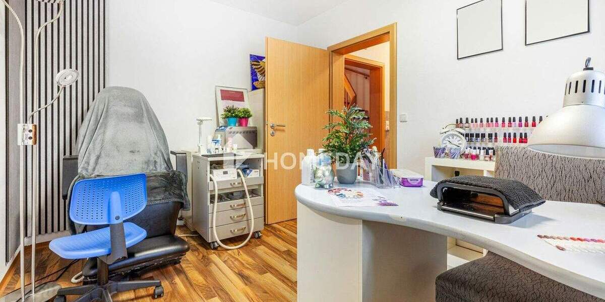 Doppelhaushälfte Erlangen Büchenbach - 8 Zimmer, 111 m&sup2;, 720.000&euro; | Angebot:25737636