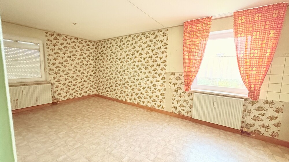 ***Zweifamilienhaus mit großem Grundstück & Baugenehmigung – vielseitig nutzbar*** - Zweifamilienhaus Perchting Perchting | Angebot:25987665