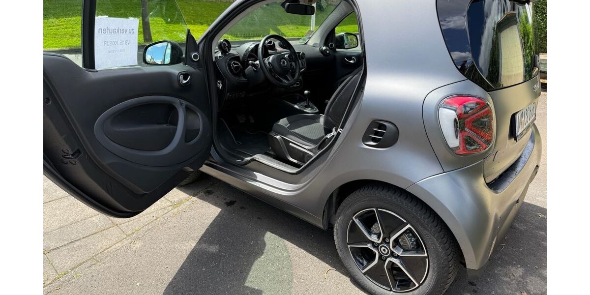 Smart ForTwo 29.990 km 13.000 &euro; Bad Neuenahr-Ahrweiler 53474