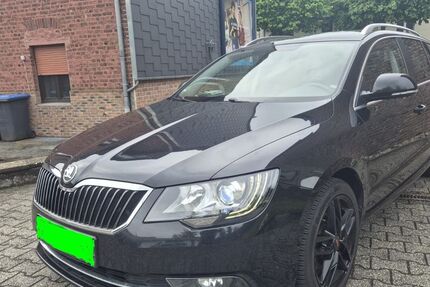 Skoda Superb 289.000 km 6.700 &euro; Aachen 52080