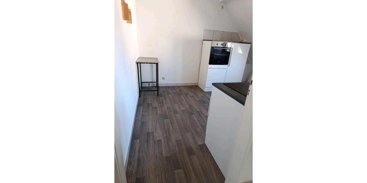 Dachgeschoßwohnung Mannheim Käfertal - 2 Zimmer, 45 m&sup2;, 800&euro; | Angebot:25958698