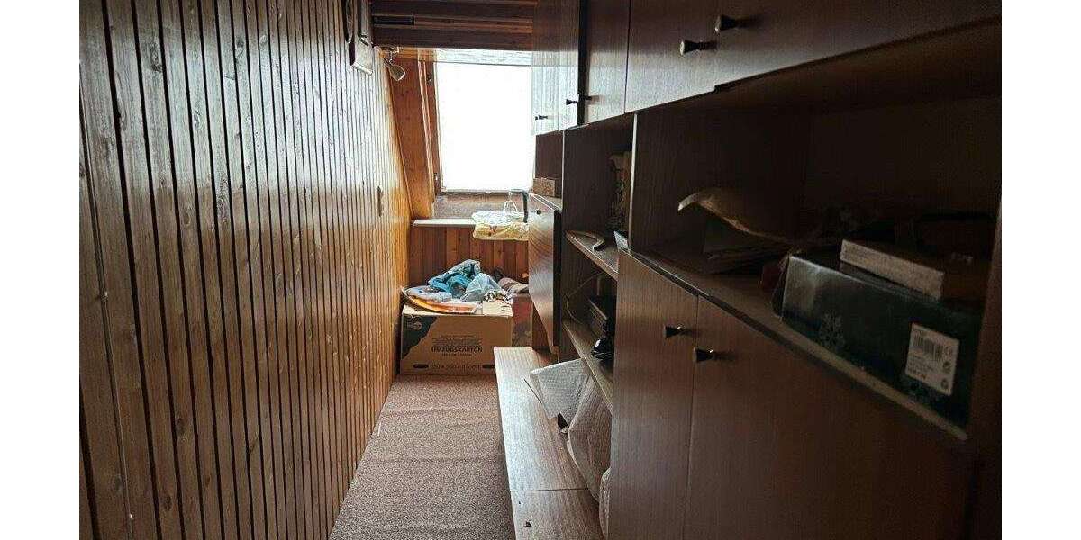 Einfamilienhaus - Raumwunder, teilmöbliert zu verkaufen - Einfamilienhaus Schleiz | Angebot:26000087