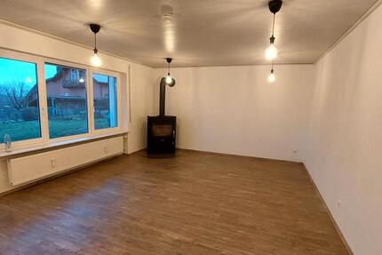 Wohnung Bernhardswald - 2 Zimmer, 100 m&sup2;, 750&euro; | Angebot:25875107