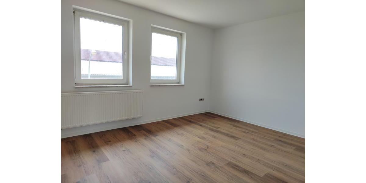 Etagenwohnung Eisleben (Lutherstadt) - 3 Zimmer, 62 m&sup2;, 390&euro; | Angebot:25376539