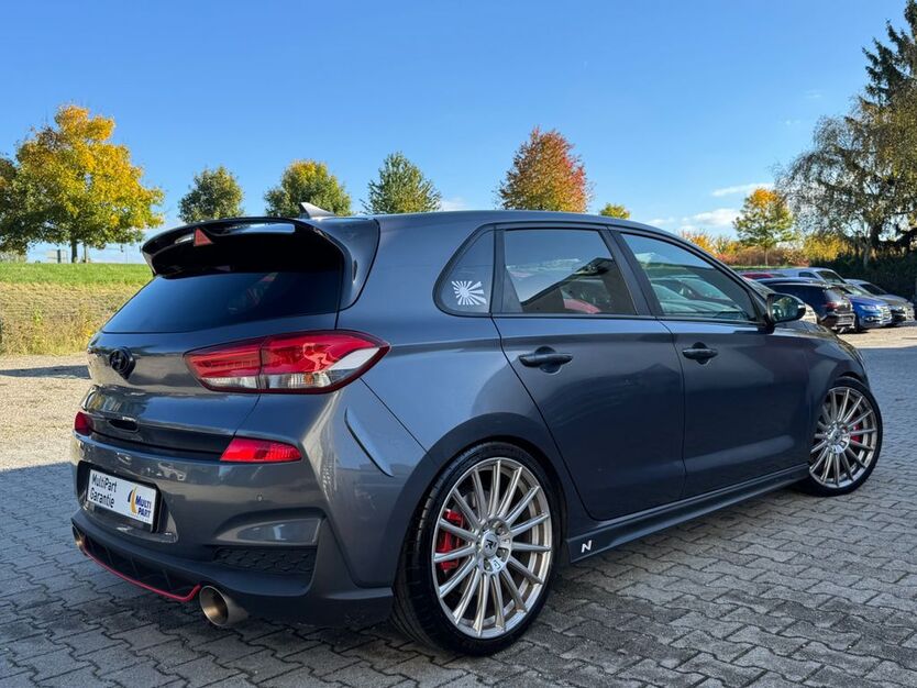 Hyundai i30 122.700 km 17.899 € Göppingen 73037