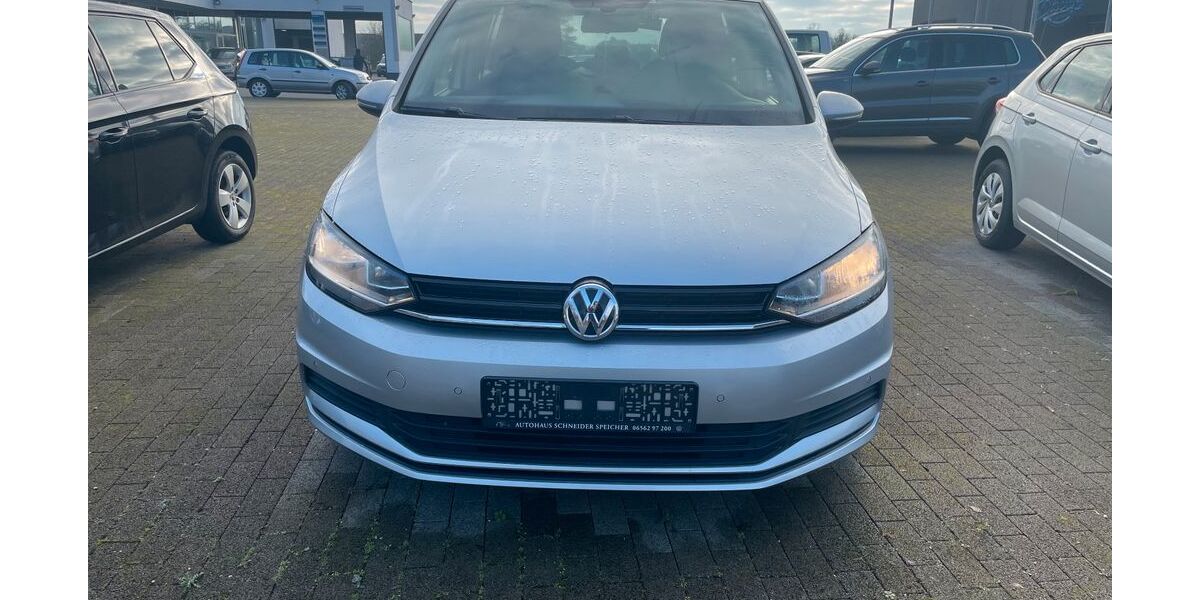 VW Touran 117.900 km 14.900 &euro; Speicher 54662