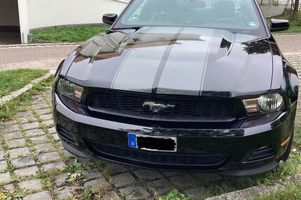 Ford Mustang 151.000 km 15.500 &euro; Hallbergmoos 85399