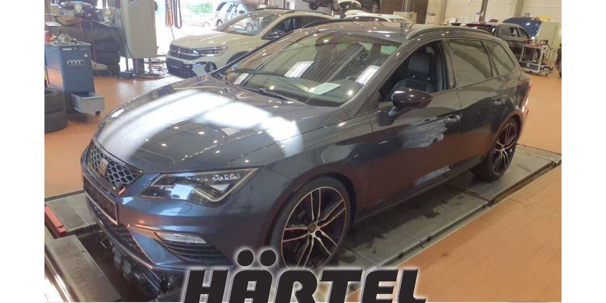 Seat Leon 68.100 km 22.600 &euro; Osnabrück 49084