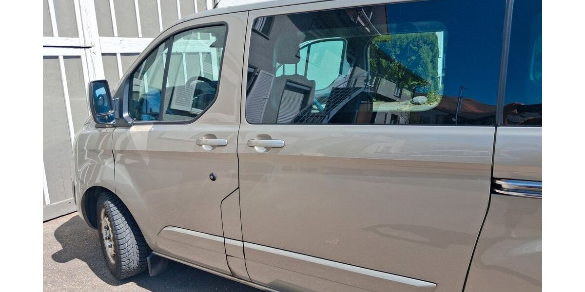 Ford Tourneo Custom 200.000 km 12.555 &euro; Owingen 88696