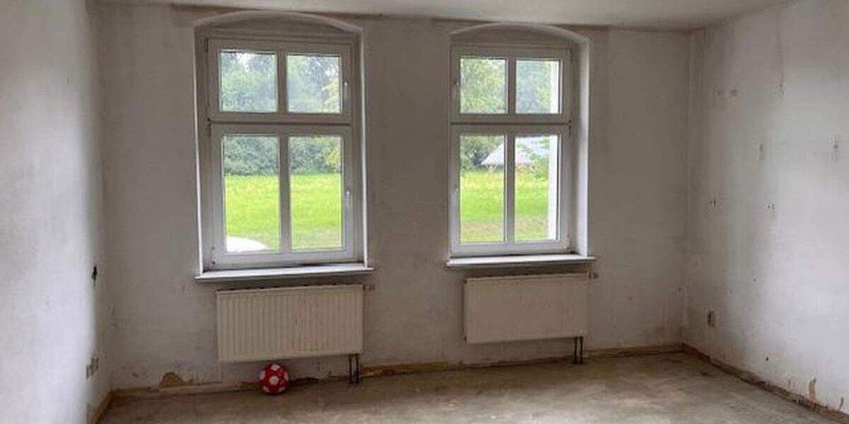 Grosses EFH, 4 Zi., 120 qm, 795 qm Grund, 1.250 € NKM 4 zimmer