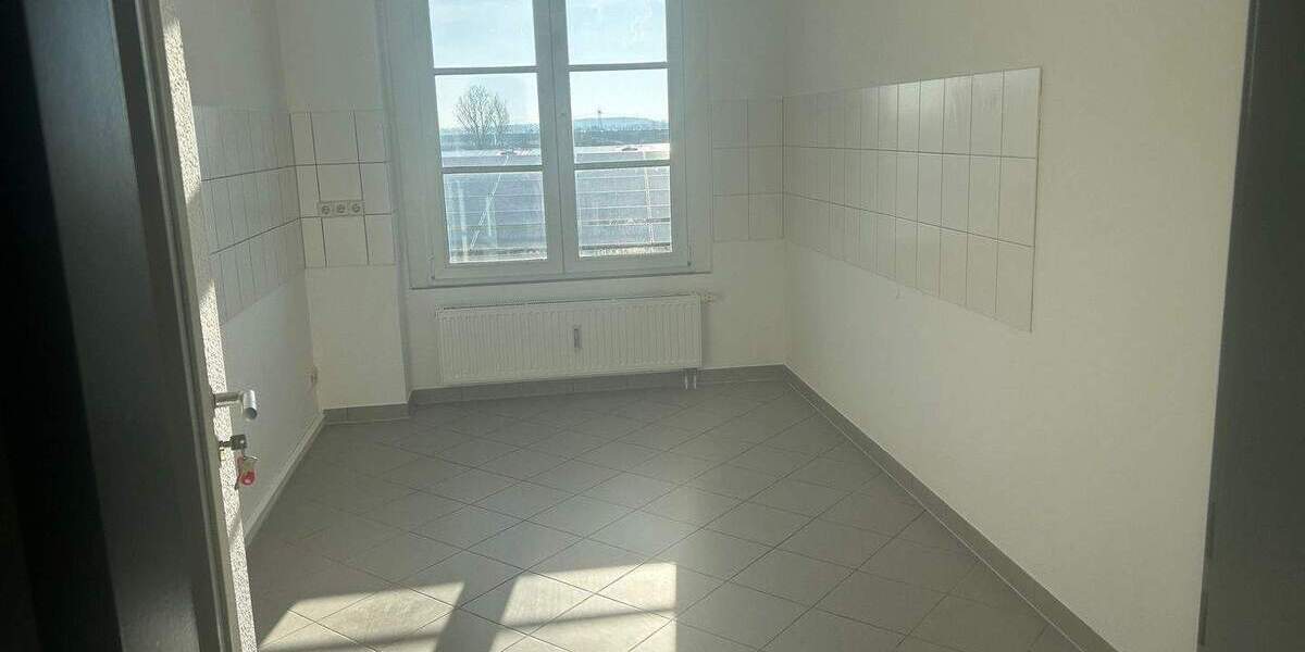 Gewerbeobjekt Halle (Saale) Büschdorf - 1 Zimmer, 488 m&sup2;, 3.990&euro; | Angebot:25671753