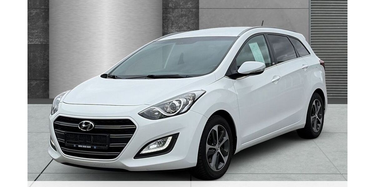 Hyundai i30 67.560 km 11.480 &euro; Heide 25746
