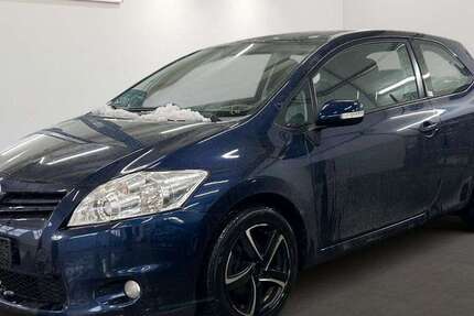 Toyota Auris 144.414 km 4.299 &euro; Berlin 12681