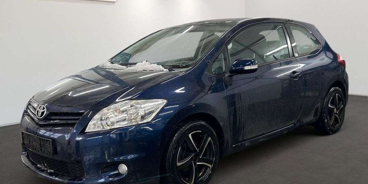 Toyota Auris 144.414 km 4.299 &euro; Berlin 12681