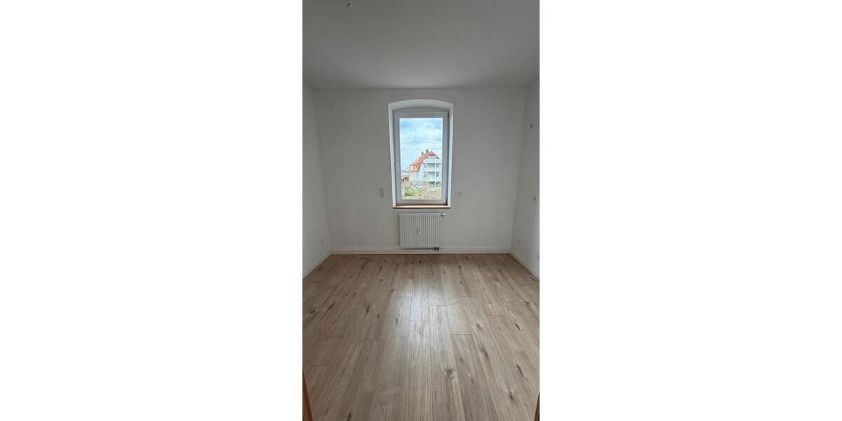 Mehrfamilienhaus, Wohnhaus Arzberg - 13 Zimmer, 294 m&sup2;, 250.000&euro; | Angebot:26749991