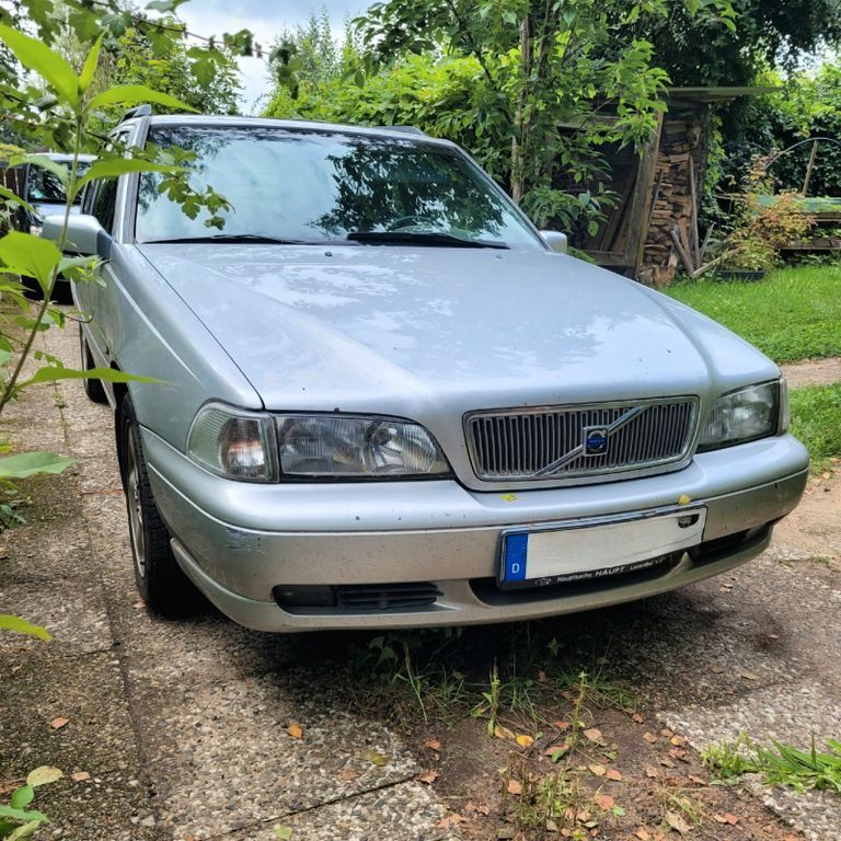V70