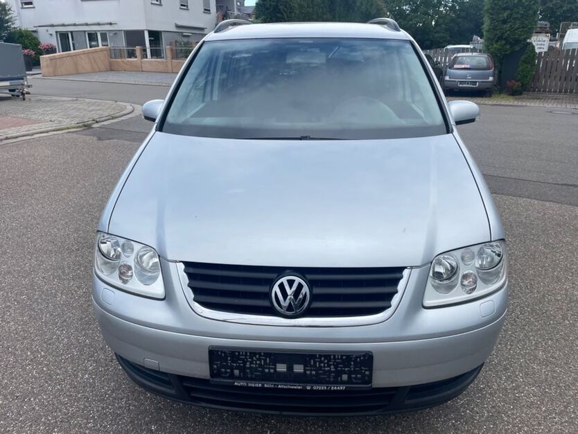VW Touran 285.000 km 1.999 € Speyer 67346