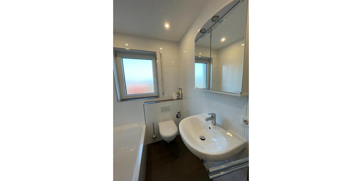 Etagenwohnung Cadolzburg - 3 Zimmer, 72 m&sup2;, 995&euro; | Angebot:26232090