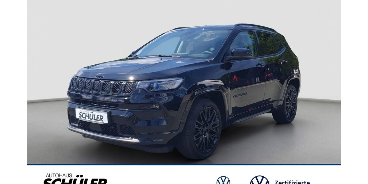 Jeep Compass 18.884 km 23.875 &euro; Falkenstein 08223