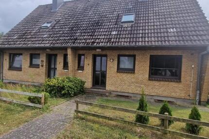 *Doppelhaushälfte mit kleinem Garten* zimmer