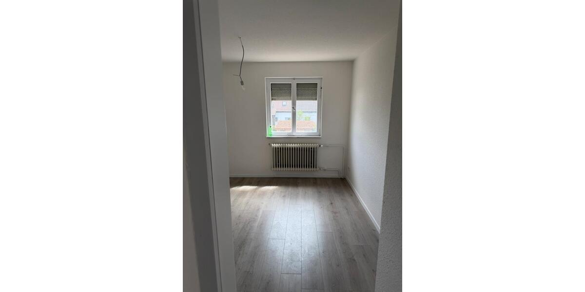 Dachgeschoßwohnung Bondorf - 3 Zimmer, 75 m&sup2;, 1.000&euro; | Angebot:26660124