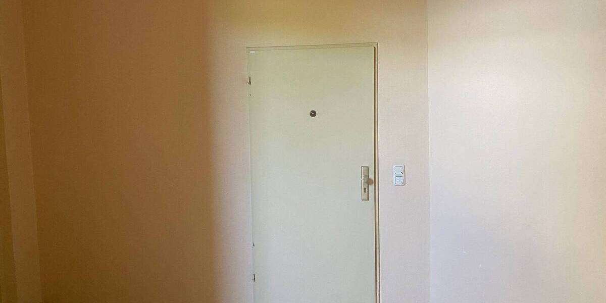 Zimmer Halle (Saale) Innenstadt - 1 Zimmer, 36 m&sup2;, 310&euro; | Angebot:26376800