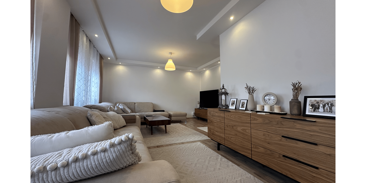 Einfamilienhaus Burbach - 15 Zimmer, 350 m&sup2;, 899.000&euro; | Angebot:26294565