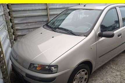 Fiat Punto 69.674 km 1.750 &euro; Lübeck 23556