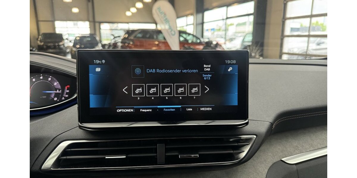 Peugeot 5008 GT 130 Puretech EAT8 1.Hand 7 Sitze 13.300 km 26.620 &euro; Lich 35423
