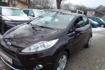 Ford Fiesta 57.000 km 3.999 &euro; München 81825