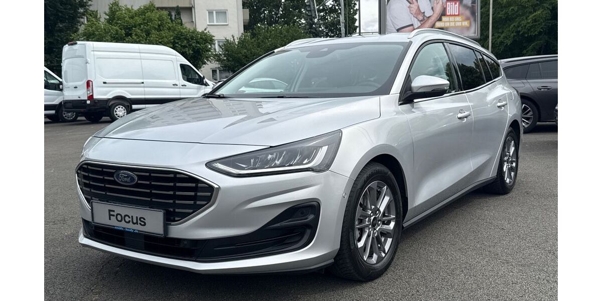 Ford Focus 61.000 km 17.700 &euro; Köln 51149