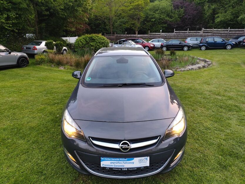 Opel Astra 220.869 km 4.499 € Hatten 26209