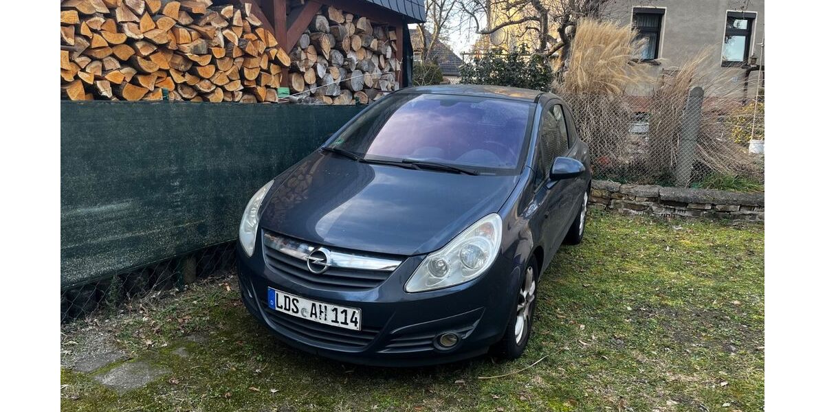 Opel Corsa 175.000 km 1.800 &euro; Zeuthen 15738