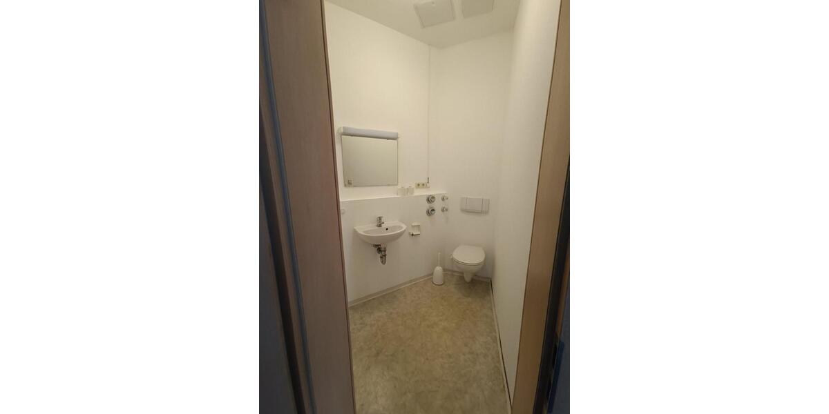 Ihre Gewerbeeinheit in Top-Innenstadtlage von Kitzingen – Befristet bis 31.12.2028 zimmer