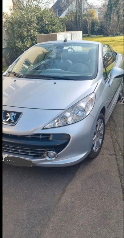 Peugeot 207 92.250 km 3.750 € Düsseldorf 40468