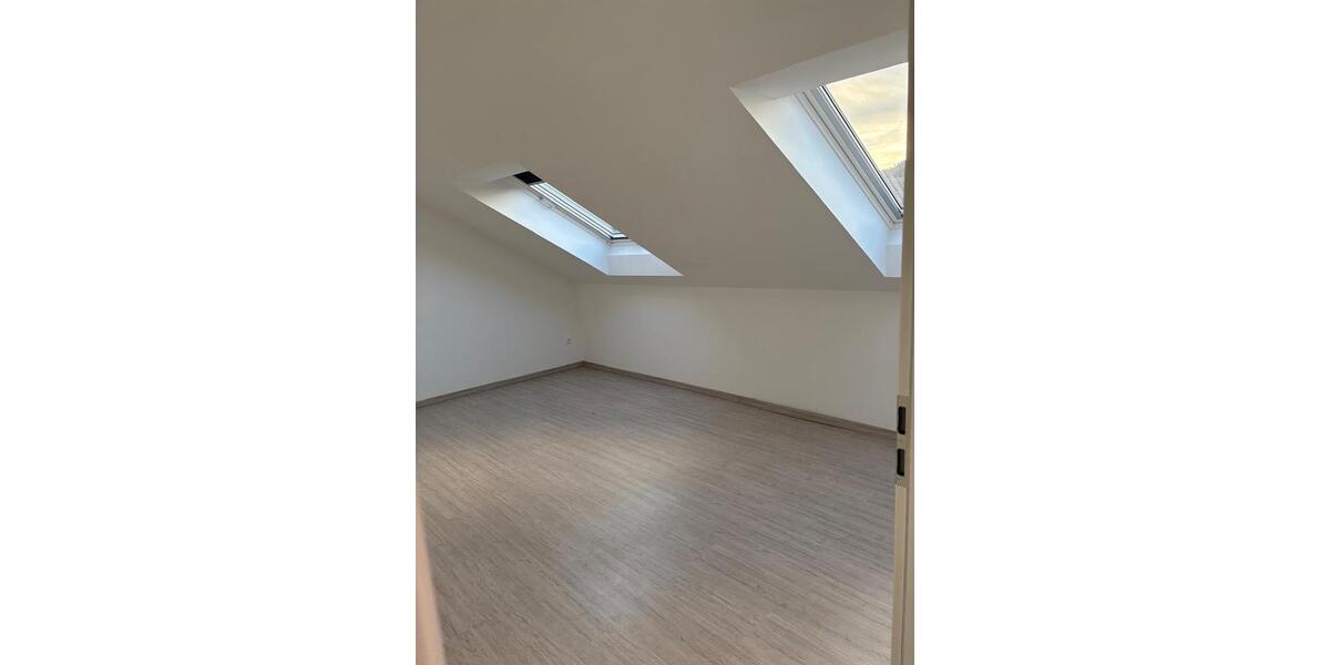 Maisonettenwohnung Thalmässing - 5 Zimmer, 130 m&sup2;, 1.650&euro; | Angebot:26094395