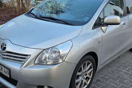 Toyota Verso 206.000 km 5.200 &euro; Falkensee, Stadt 14612