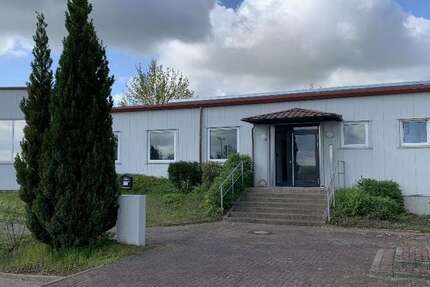 Halle in Rehna 19.168,80 € 2564.6 m² zimmer