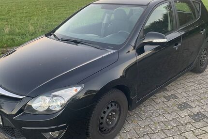 Hyundai i30 196.000 km 2.950 &euro; Nordhorn 48529