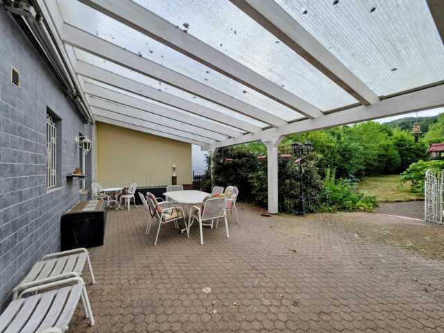 Topgepflegtes Wohlfühlhaus mit großem Grundstück in idyllischer Stadtrandlage von Bexbach - Einfamilienhaus Bexbach | Angebot:27083078