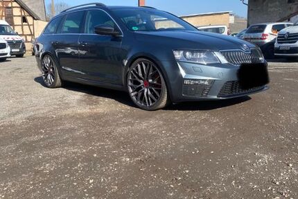 Skoda Octavia 128.133 km 16.500 &euro; Hohenstein-Ernstthal 09337