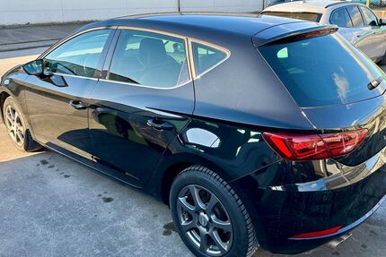 Seat Leon 95.000 km 12.990 &euro; Bad Friedrichshall 74177