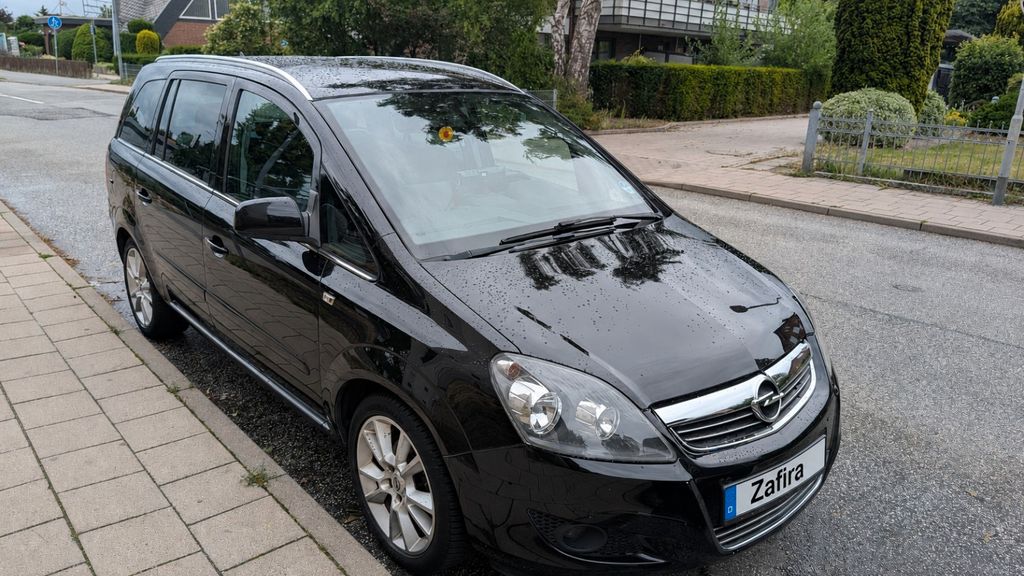 Opel Zafira 195.000 km 5.999 &euro; Lübeck 23560