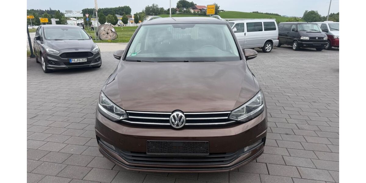 VW Touran 193.194 km 12.950 &euro; Salzweg 94121